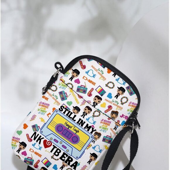 Lightweight Vintage Inspired Crossbody Bag for Music Lovers - Zippered Security - Picture 5 of 6